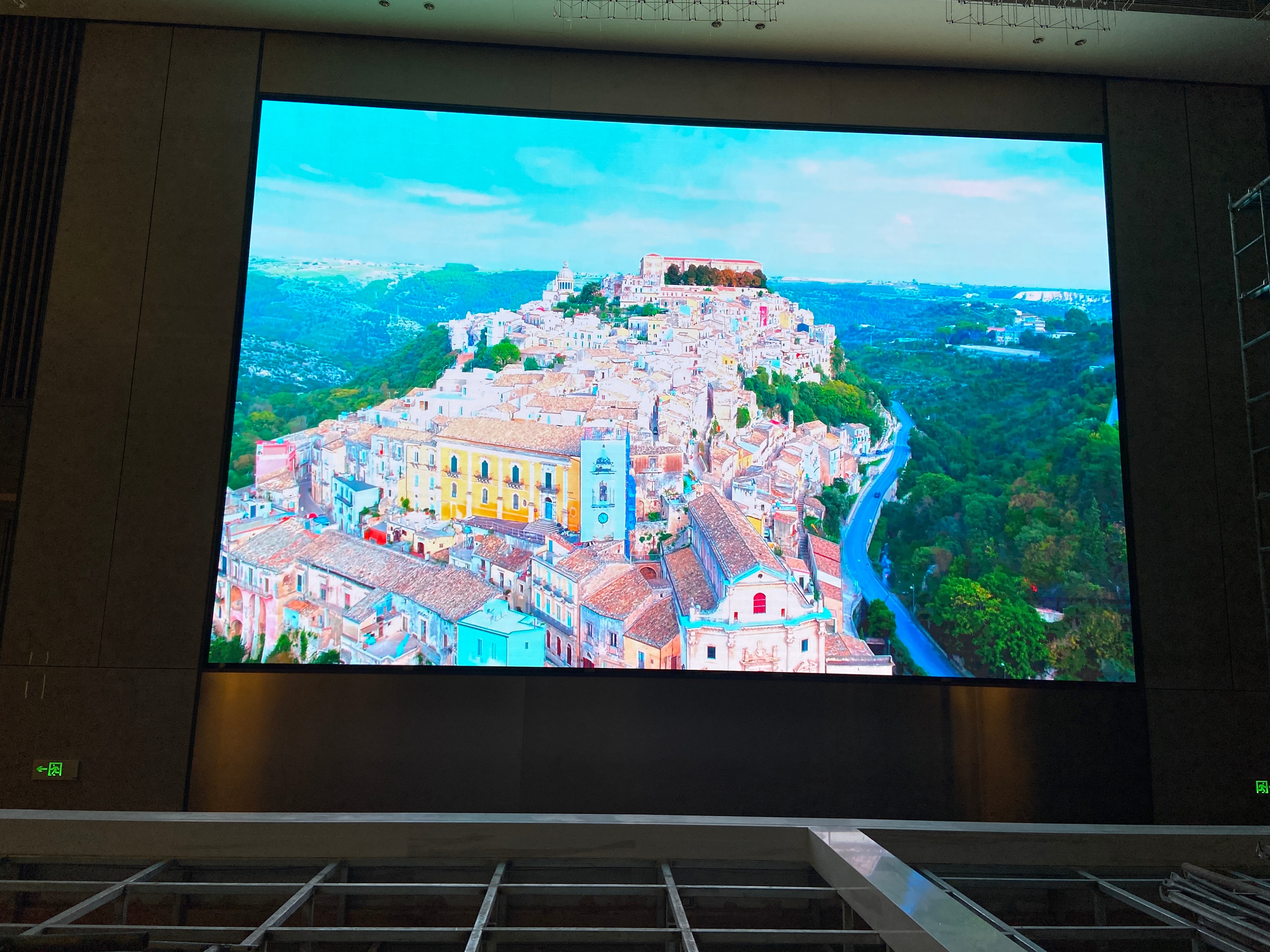 AMOUY艾默依P3室內LED顯示屏 AMOUY艾默依P3室內LED顯示屏